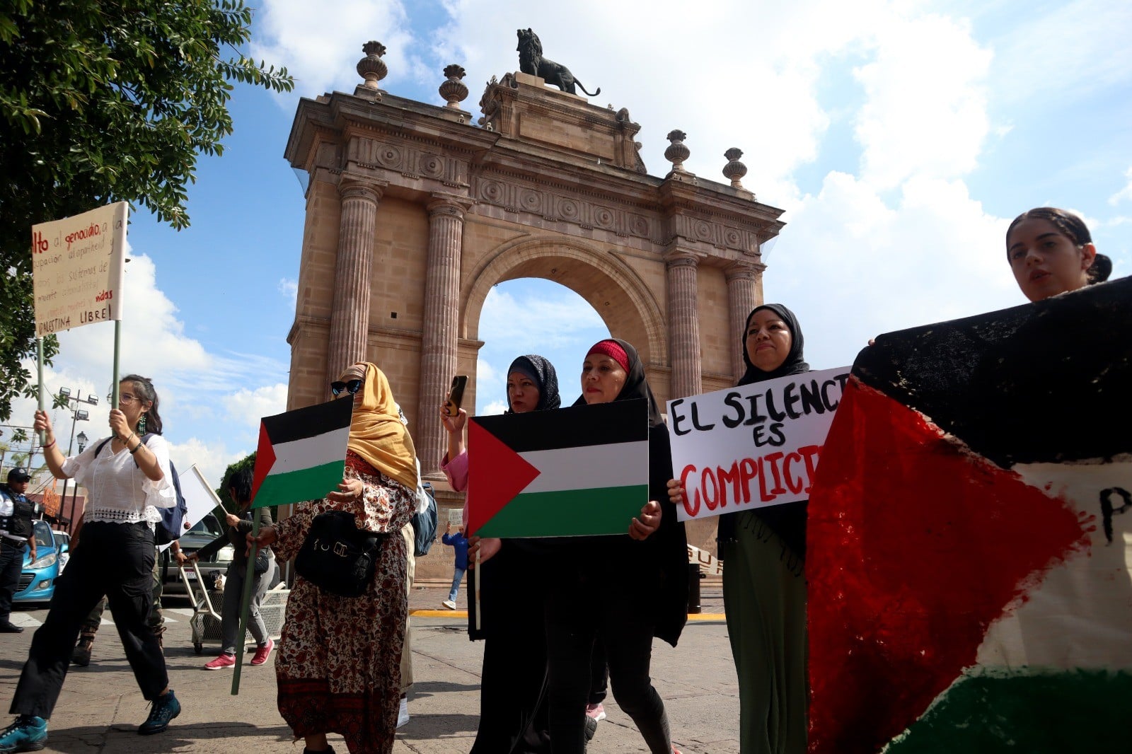 Alto al fuego en Palestina, el clamor de comunidad del islam y leoneses en contra de la guerra