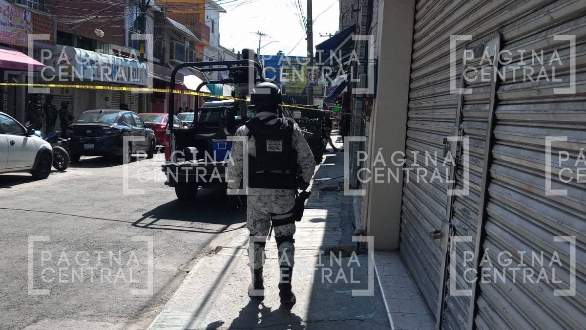 Balacera en local desata pánico; matan a 1 y dejan un herido