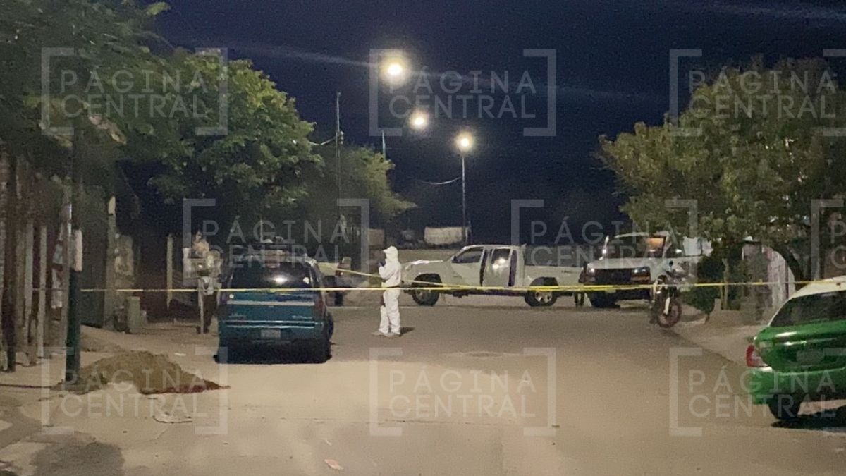 Llegan dos motociclistas a balacear casa en Villas de San Nicolás y matan a hombre