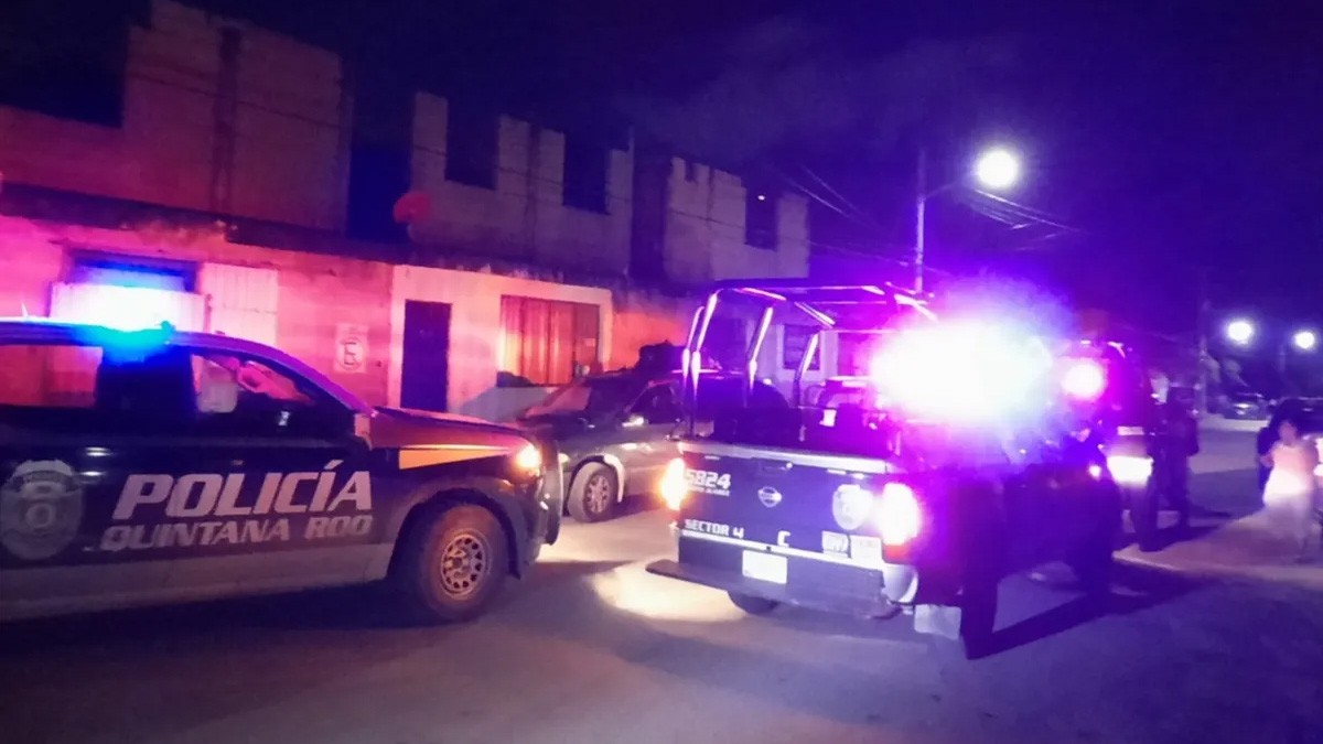 VIDEO Gritaba de dolor: someten a ladrón en Cancún y graban cuando le dan paliza