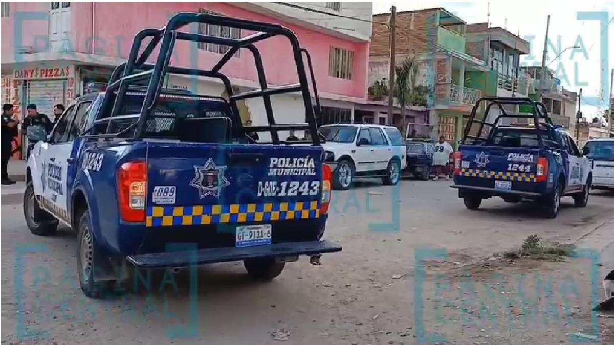 Balean a 3 personas afuera de una casa en la Buenos Aires