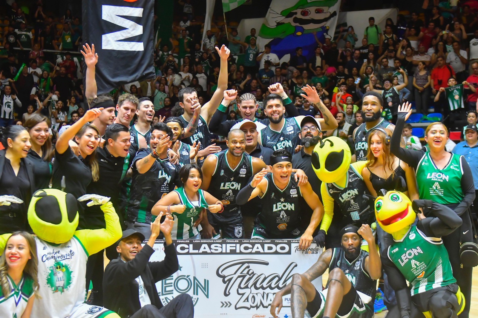 ¡Por el bicampeonato! Abejas de León vence a Santos y está en final de Zona