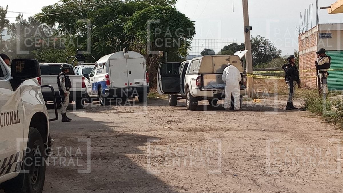 ¡A balazos! Papá e hijo dormían y hombres irrumpen en su casa y los matan