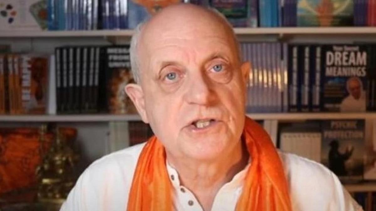 Aterran predicciones del 'nuevo Nostradamus'; Tercera Guerra Mundial inicia este año, dice