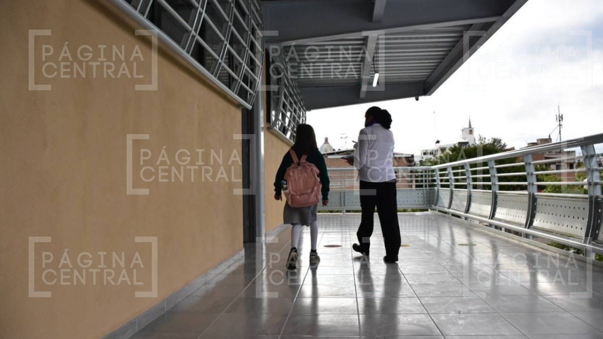 Padres de familia exigen a la SEG reforzar seguridad en escuelas para evitar venta de droga