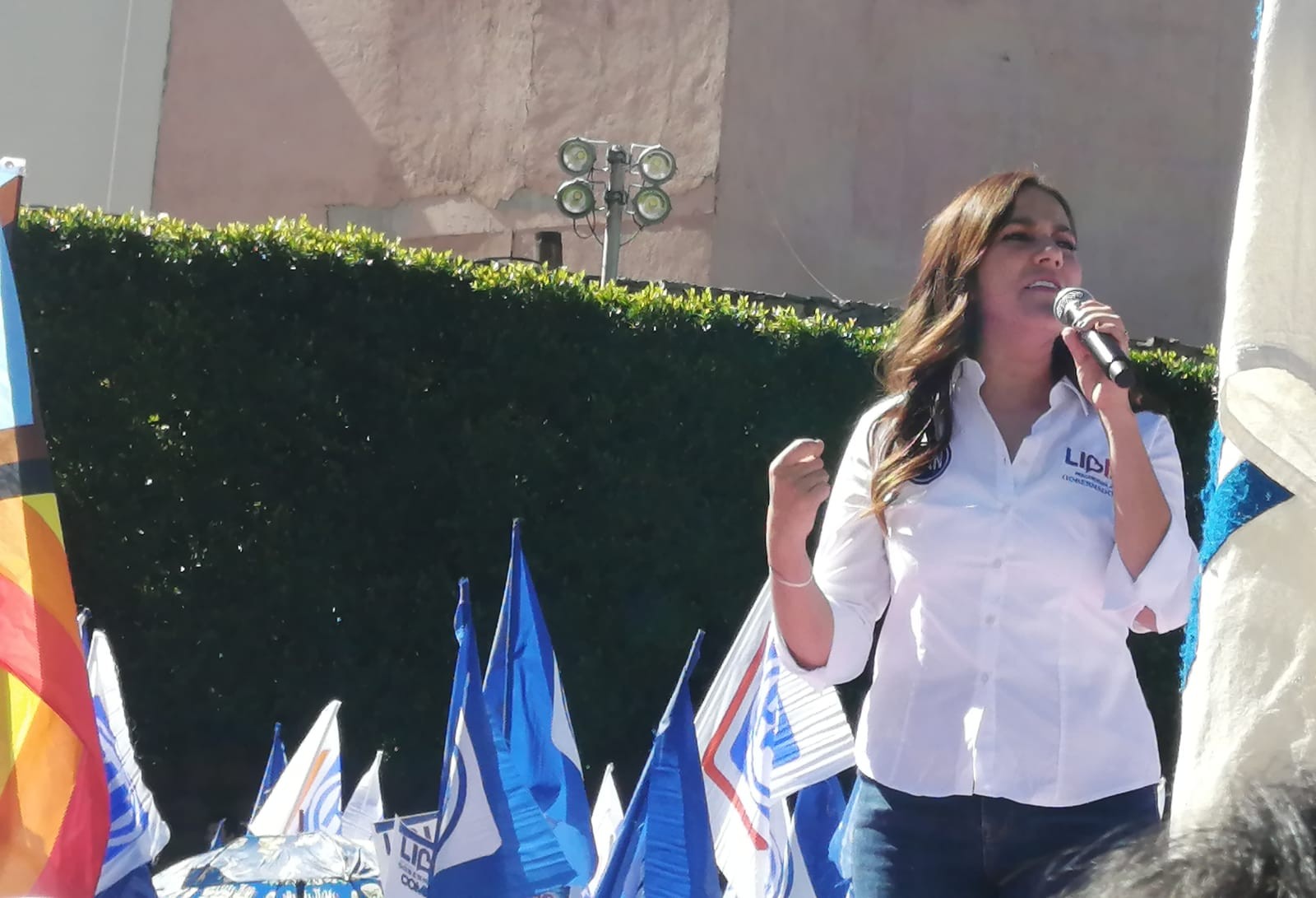 Libia ofrece mano firme y resultados en lugar de golpe de timón