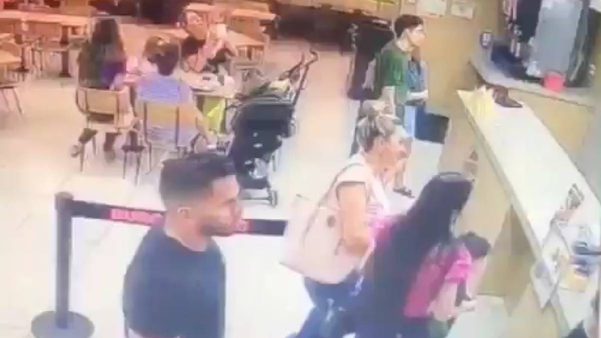 VIDEO Héroe sin capa: Hombre salva a bebé de ahogarse en restaurante de comida rápida