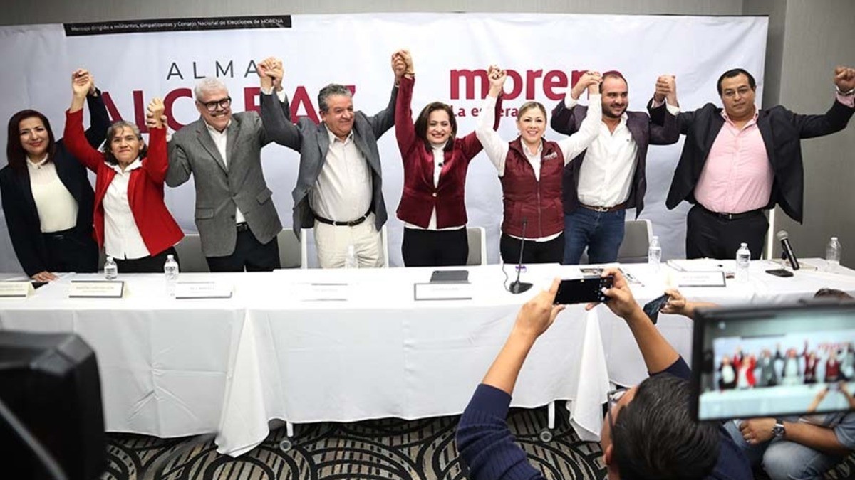 Alma Alcaraz presenta a su equipo de campaña; ‘Kikis’ Magaña se desmarca