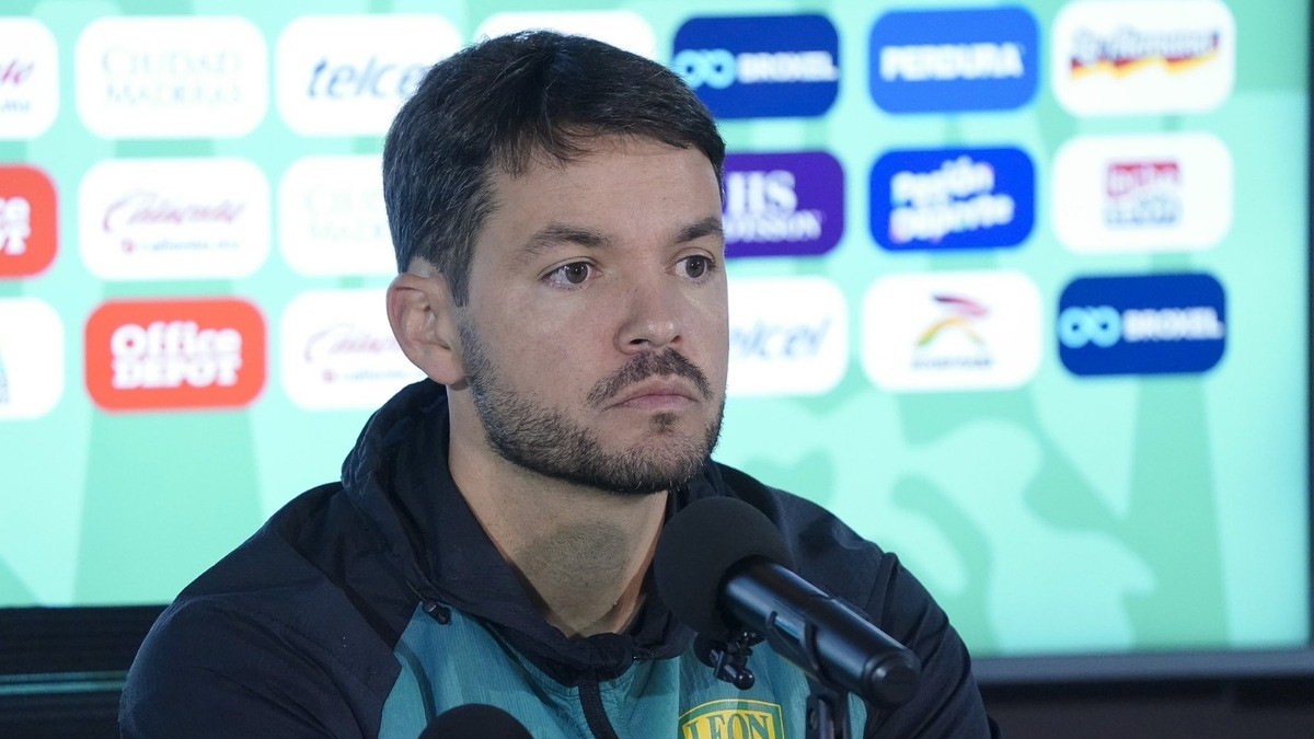 Debemos llegar con ventaja al Azteca: Nicolás Larcamón