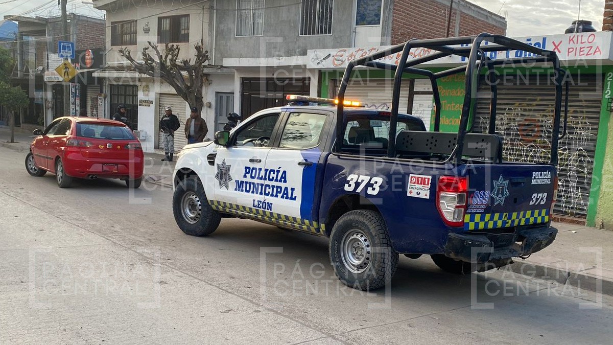 A balazos atacan a automovilista en la colonia Nuevo León