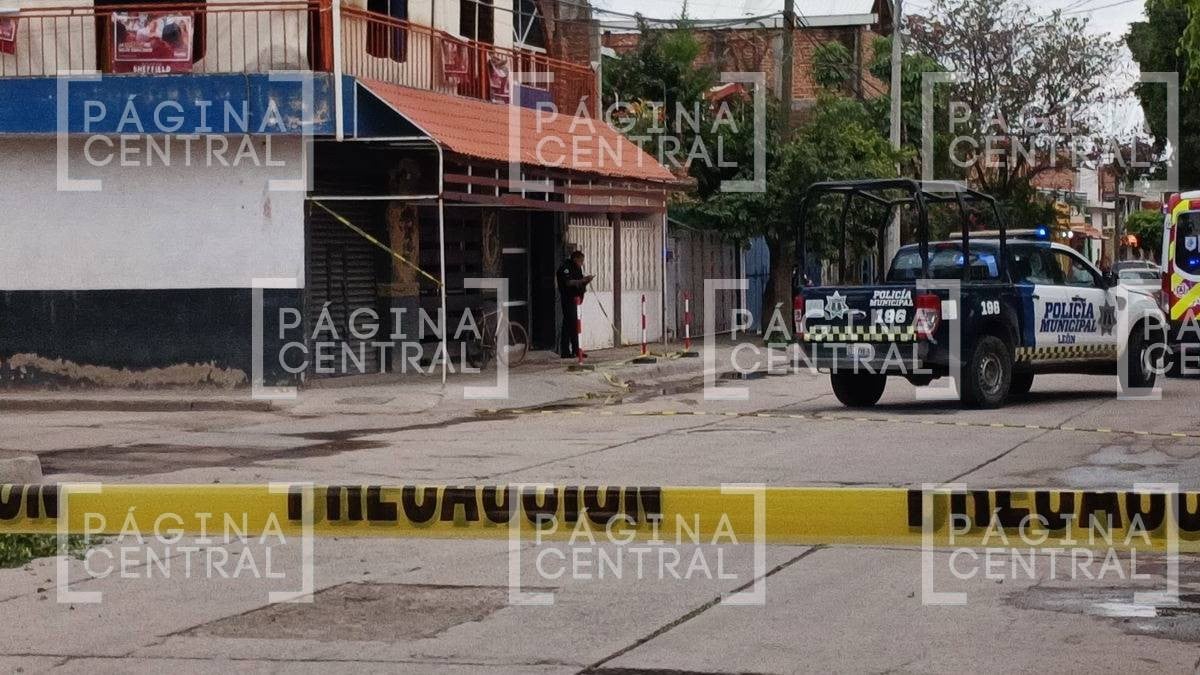 Balean a barbero y su cliente en colonia San Sebastián