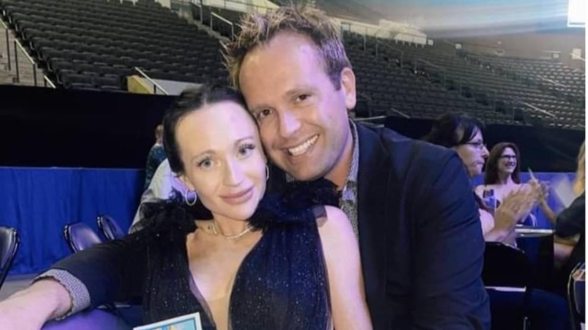 Mujer le pidió a su esposo cirujano una operación estética y murió en la plancha