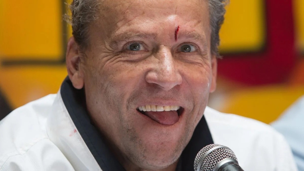 Alfredo Adame gana hasta 500 mil pesos al mes ¡por insultar a su fans!