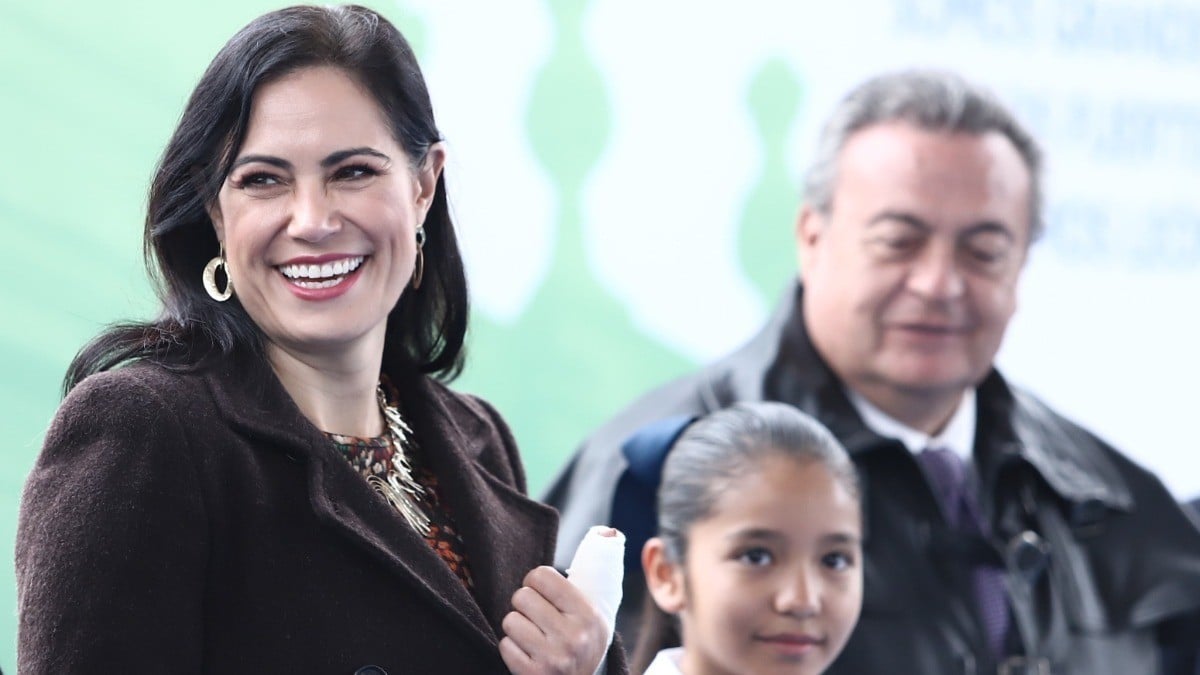 ¡Alcaldesa de León casi pierde el dedo pulgar por una pelea de perros!