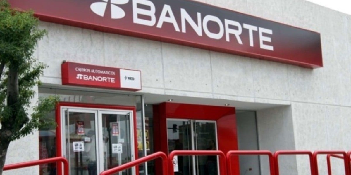 Si quieres seguridad bancaria de la Policía Municipal de León llama al 911