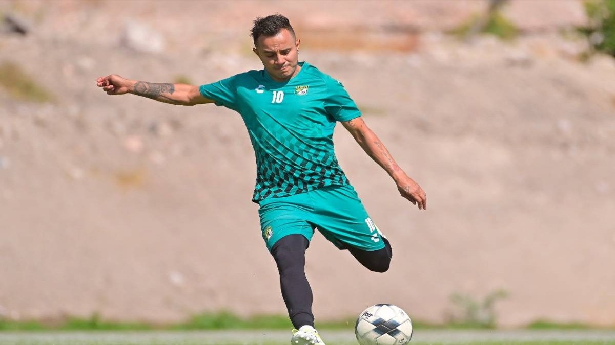 Tras decir adiós a Everton, Luis Montes prepara su retiro con el Club León