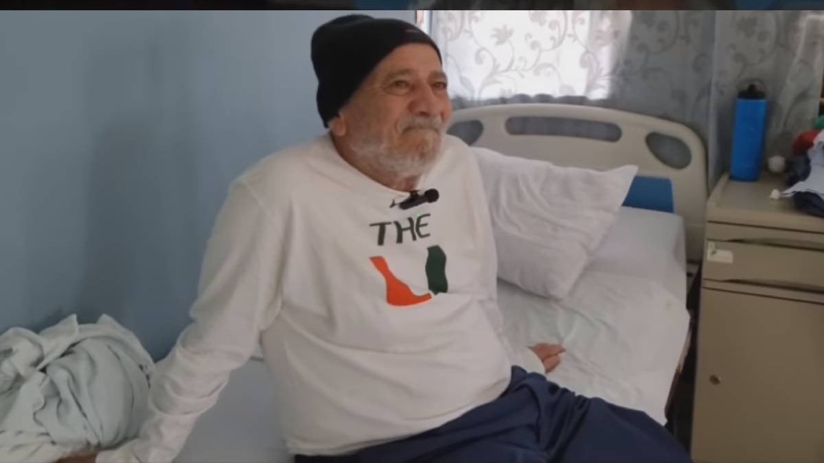 Papá pide de regalo de Navidad abrazar a sus hijos porque lo abandonaron en un asilo