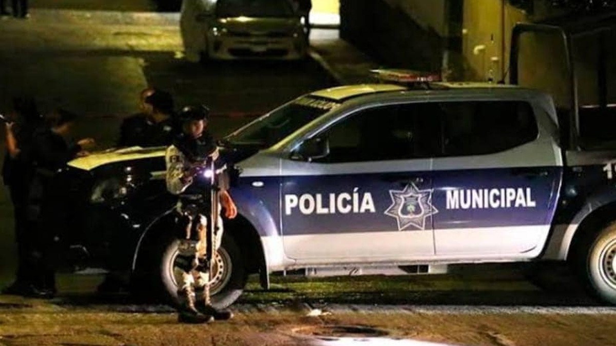 Chocan dos bandos del crimen organizado y dejan 6 muertos; aseguran armas y granadas