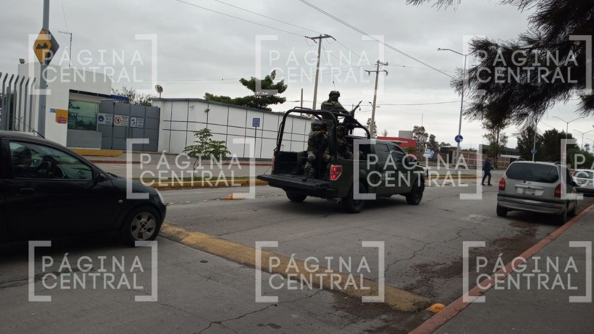 Desalojan Comandancia Norte por artefacto explosivo; atiende Sedena