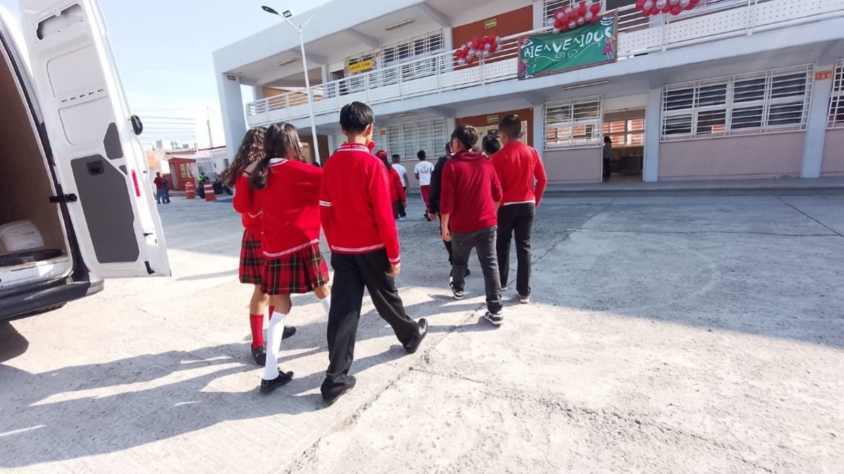 Tocaron casa por casa y lograron que regresaran 13 mil estudiantes a las aulas