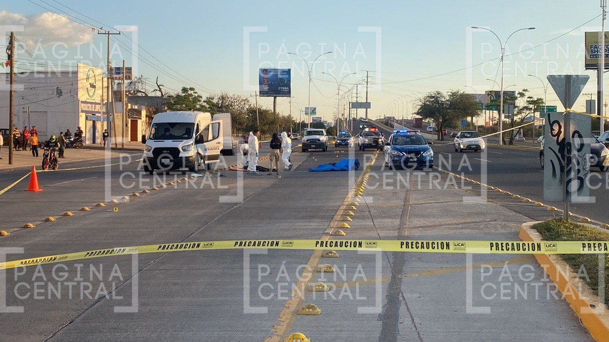 Volvía de comprar un pollo para comer, tropieza y muere arrollado en Libramiento de León