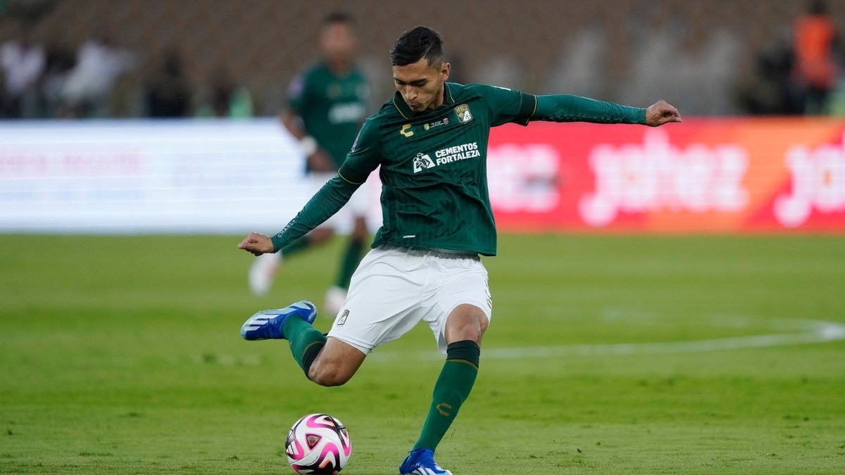Chivas insiste por Fidel Ambriz, ¿qué dice el Club León?