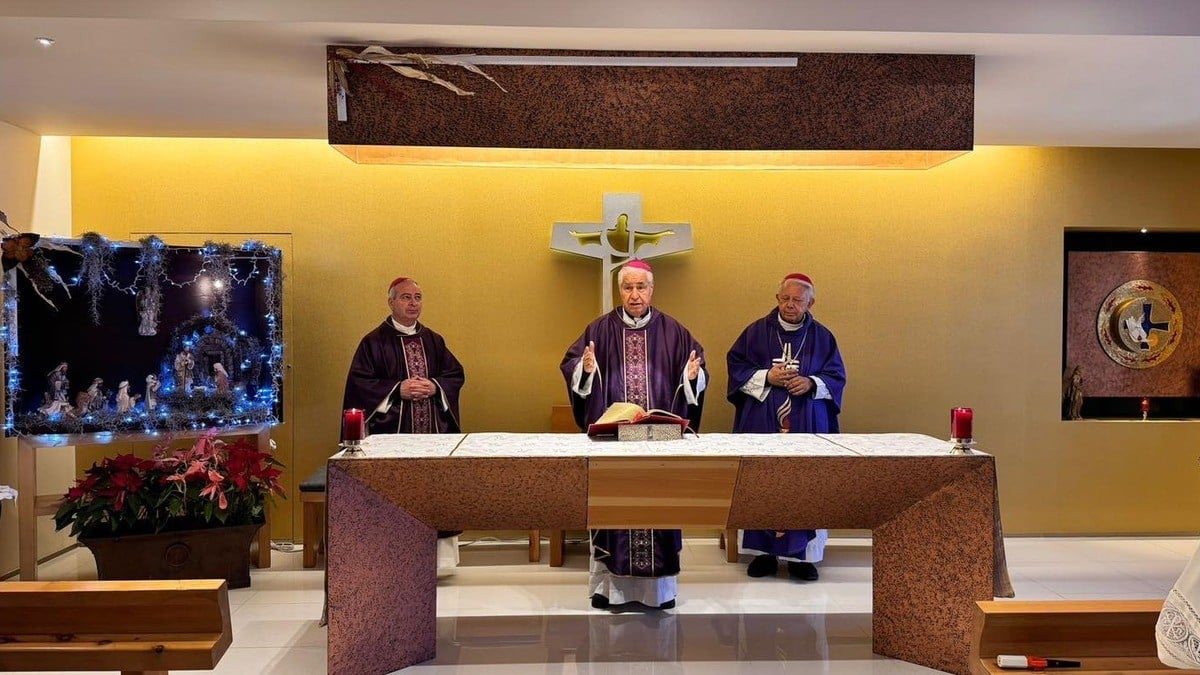 Se puede bendecir a parejas del mismo sexo, pero no en un rito oficial: CEM