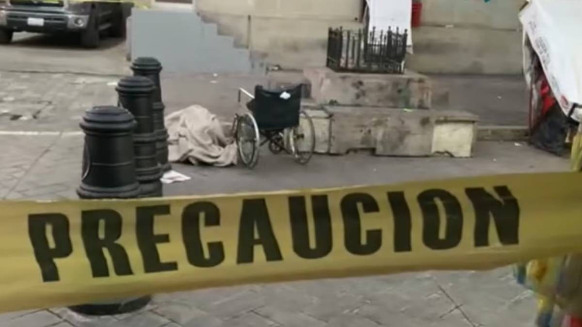 Muere abuelita en su silla de ruedas en plena vía pública, estaba ebria