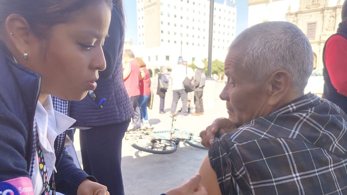 Si ya te vacunaste contra covid, ¡es importante aplicarte un refuerzo!