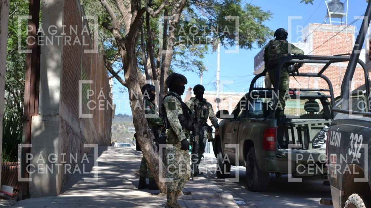 Iban a limpiar salón de fiestas y al abrir puerta encontraron un cuerpo en Los Castillos