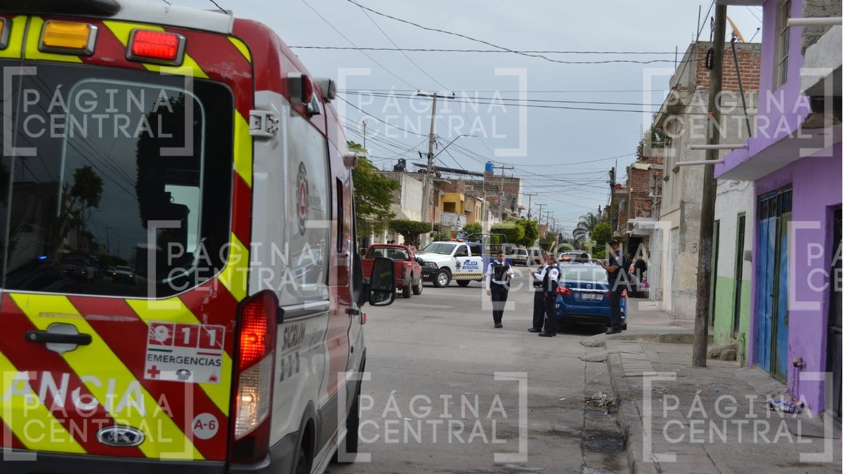 Dormía debajo de un camión para protegerse del frío y muere atropellado en colonia de León