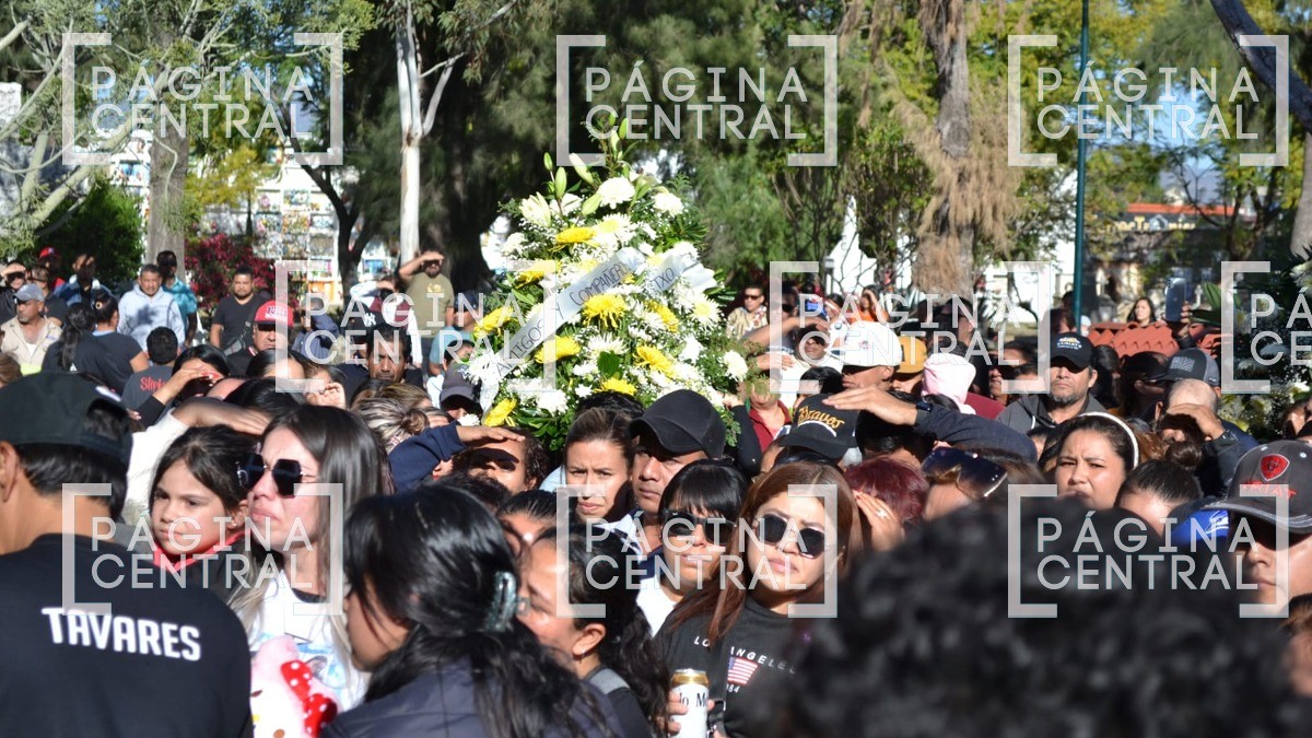 Martha Elena y Paola llegan a su última morada juntas y arropadas por el amor familiar