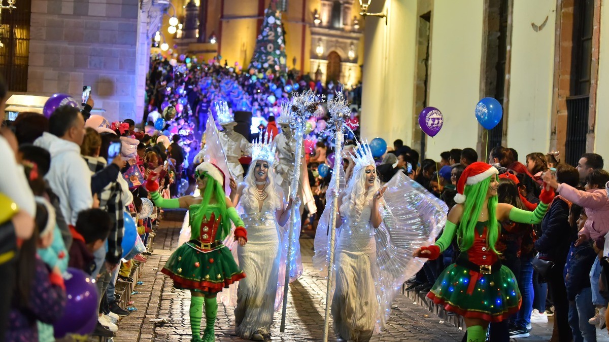 VIDEO ¡Ahí vienen Reyes Magos!, el grito de los pequeños en cabalgata capitalina