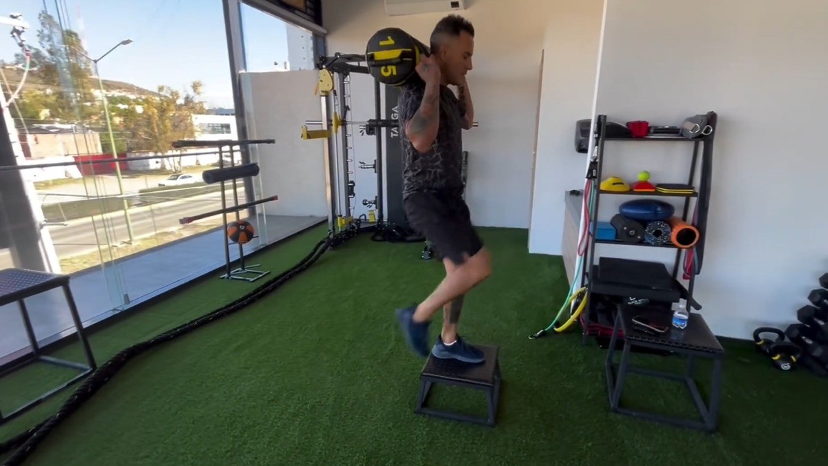 Luis Montes entrena por su cuenta para volver a jugar, ¿y La Esmeralda?