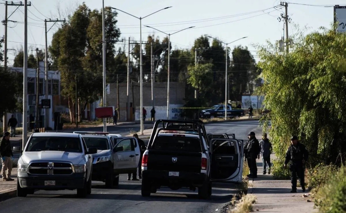 Niño jugaba con sus juguetes de Reyes Magos y sufre un balazo durante enfrentamiento
