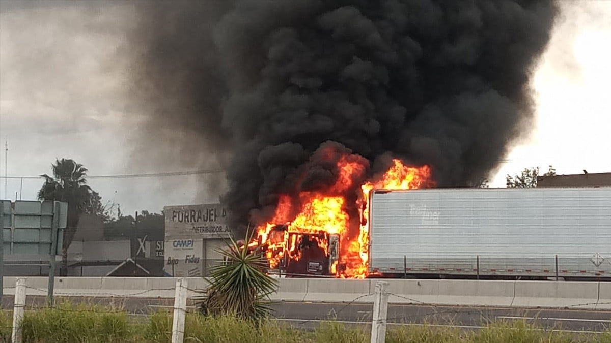 Hay al menos 7 bloqueos y un bombero fallecido en Celaya, confirman autoridades