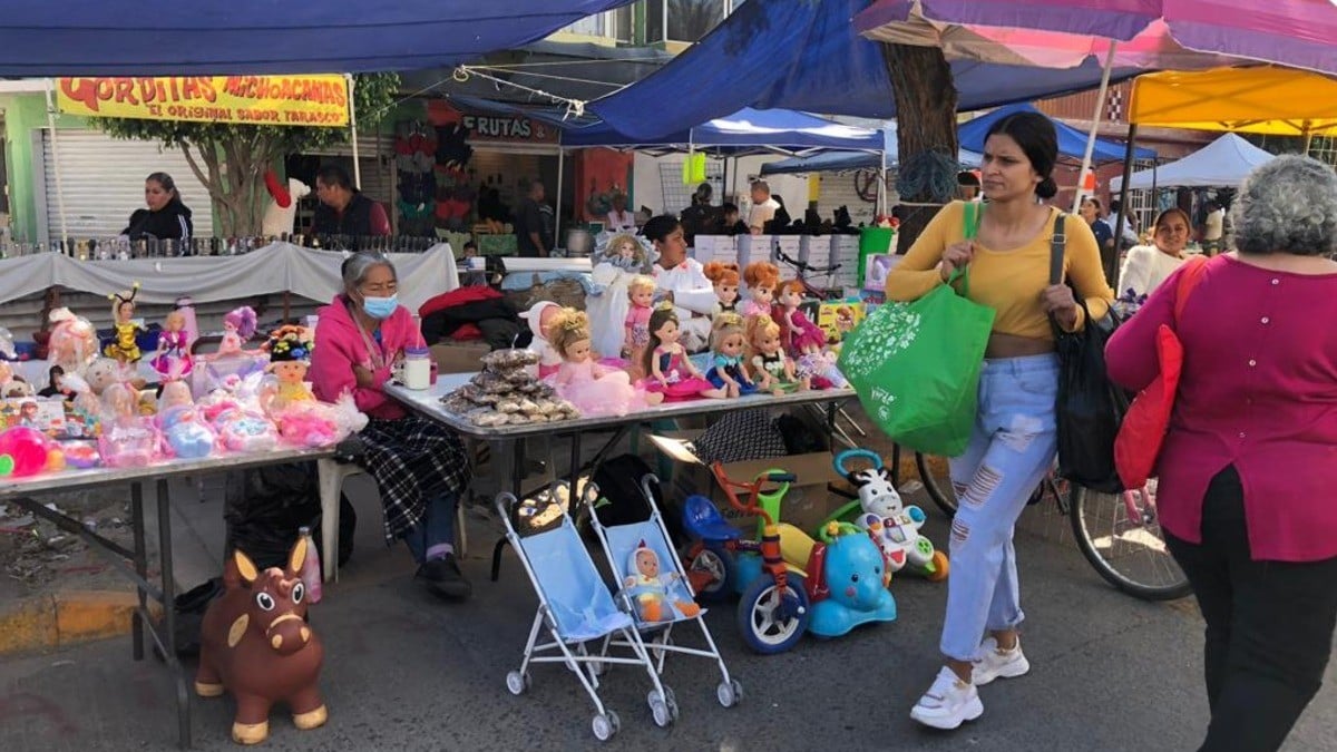 Disminuyen ventas en la Línea de Fuego, el tianguis más emblemático de León