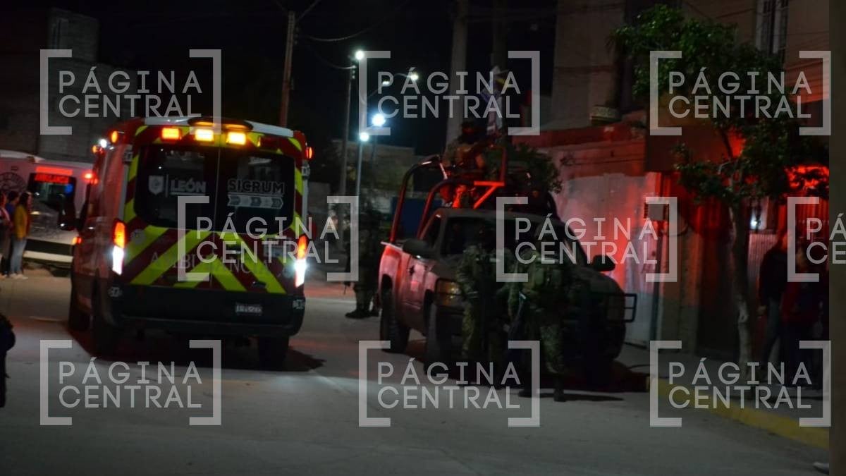 Iban en moto para regresar a su casa y motosicarios los balean, en Santa Cecilia