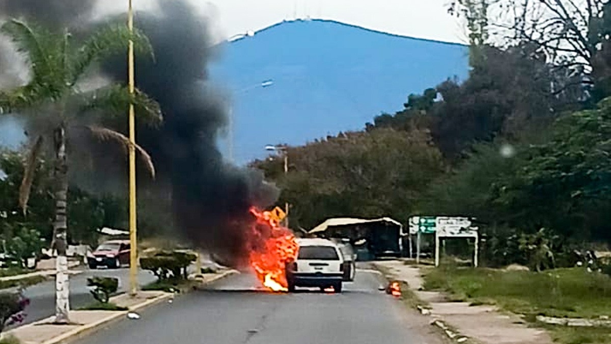 Fiscalías estatal y federal van por responsables de narcobloqueos en la región Laja Bajío