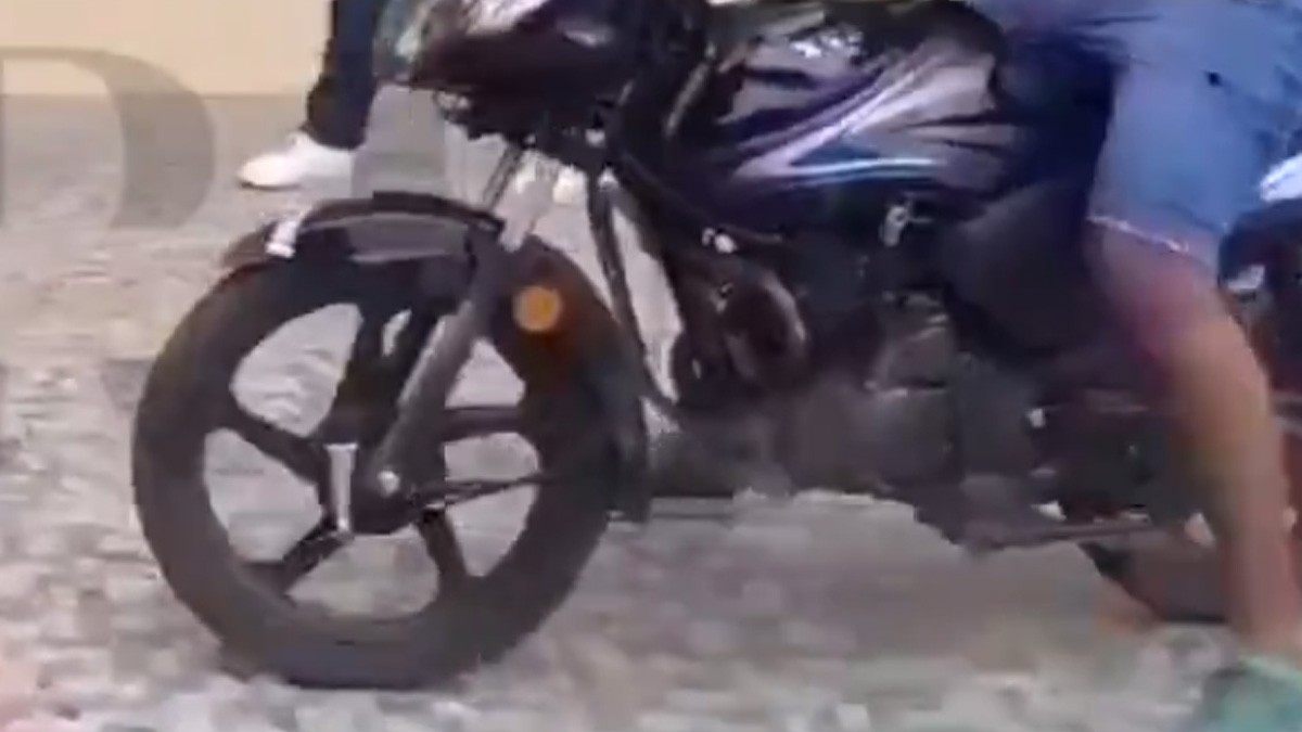 VIDEO: Choferes de camión capturan a ladrones y los castigan a tablazos