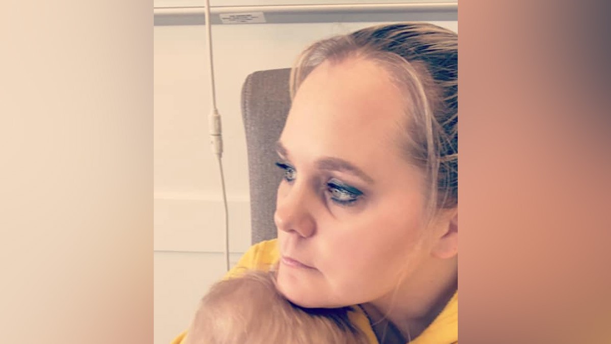 Mamá finge que su hija tenía cáncer para recaudar fondos y así la descubrieron