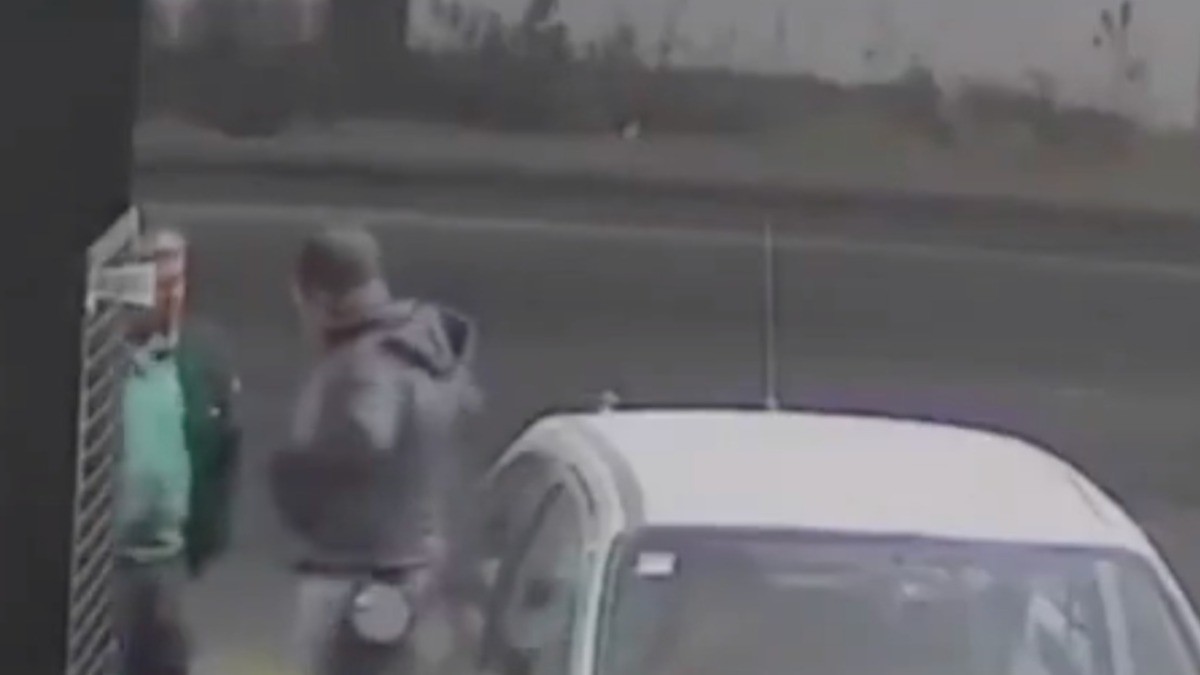 VIDEO Esta es la nueva forma de robo en gasolineras, ¡toma precauciones!