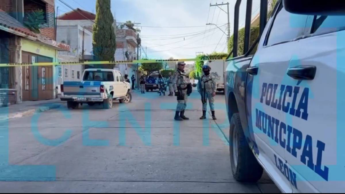 Asesinan a hombre en Ciudad Satélite y mujer que lo acompañaba muere de un infarto