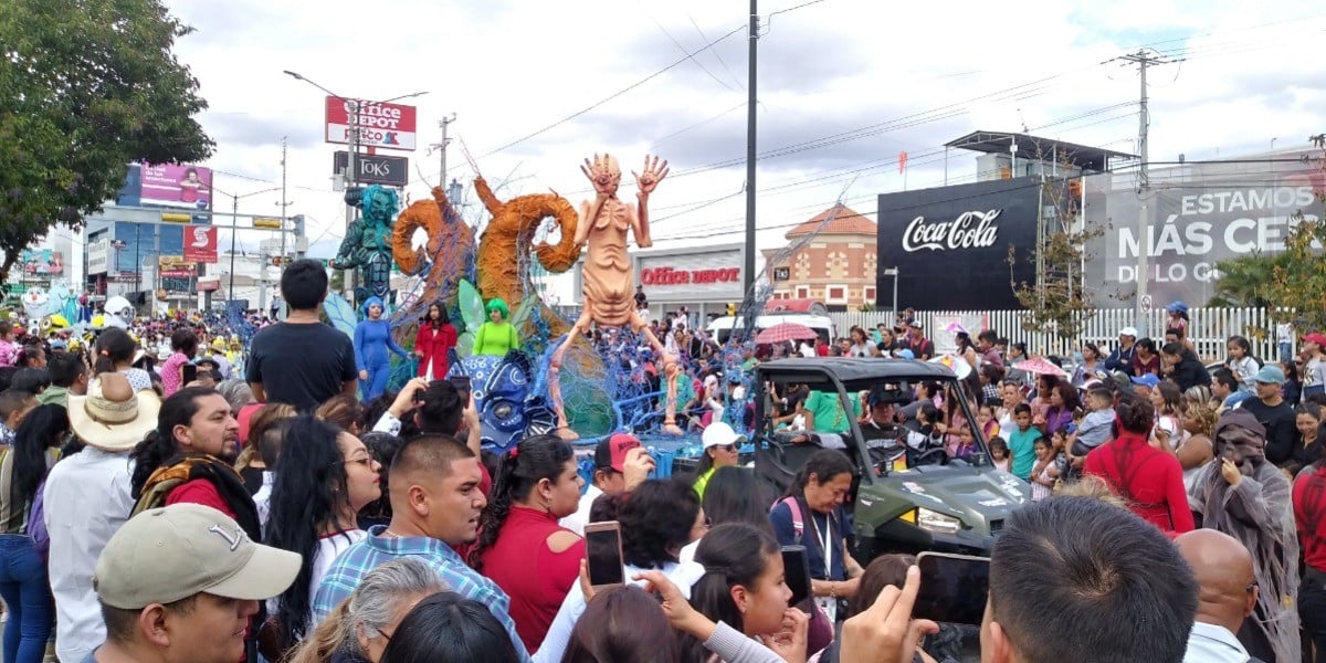 Toma nota: cerrarán este bulevar y cambiarán estas rutas por el desfile de globos gigantes