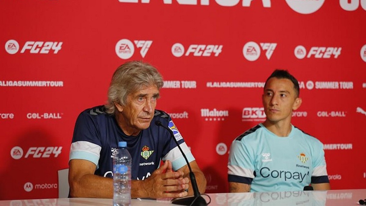 'Una baja dolorosa': técnico del Betis lamenta fichaje de Guardado con el Club León