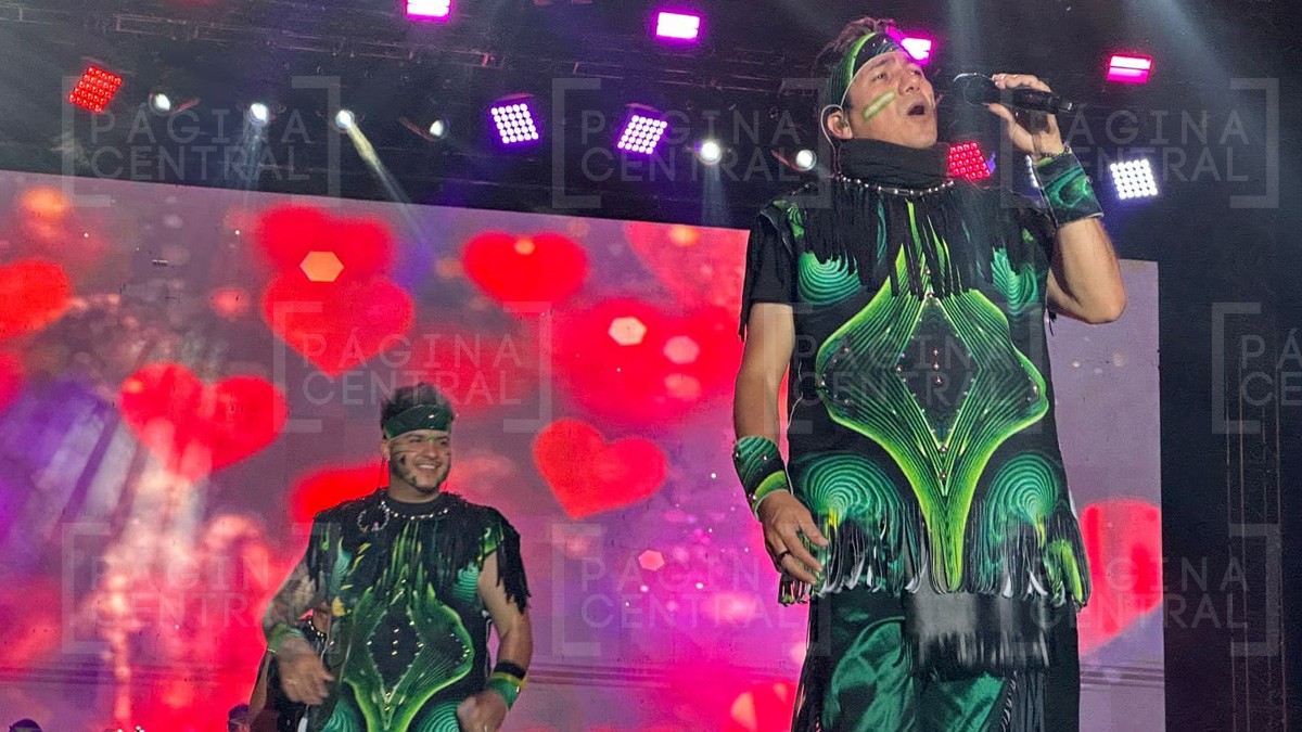 ¡Banda Cuisillos conquista la Feria de León! Llenan por completo el Foro Mazda