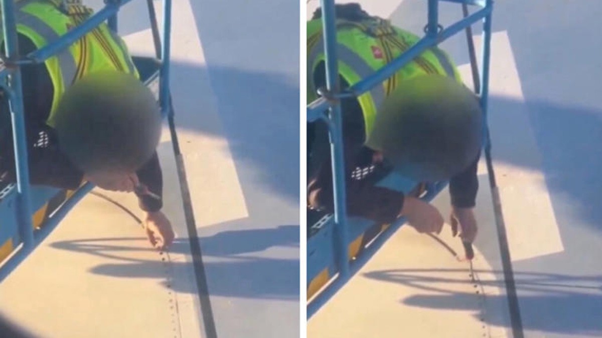 VIDEO: En pleno despegue, pasajero descubre que faltan tornillos en ala del avión