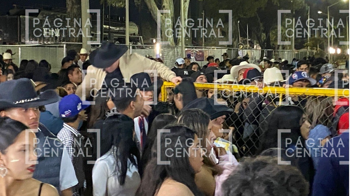 Multitud desbordante en la Feria de León derriba enmallado para ver a ‘La Kumbre con K’
