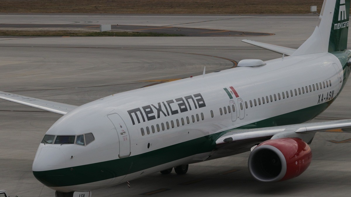 Mexicana vuela de capa caída a un mes de volver a operar