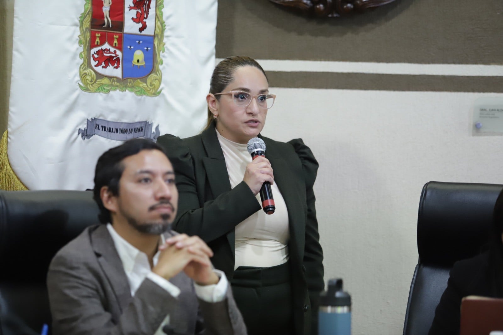 Contralora de León defiende autonomía y asegura que hay investigaciones profundas